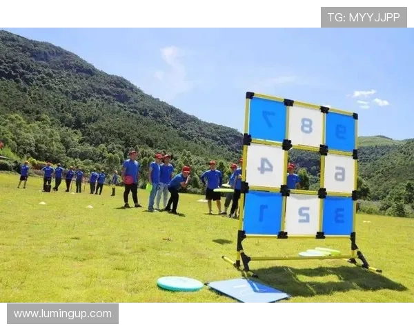 武汉飞盘队战术变革引发热议探索新打法与团队协作的结合之道